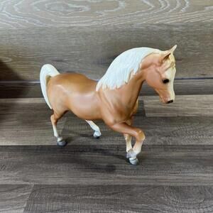 Breyer Classic Palomino Horse